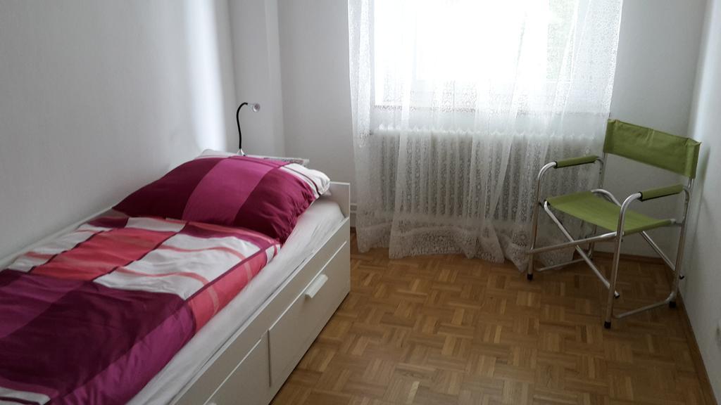 Schoene Ferien Und Messewohnung Naehe Duesseldorf Und Koeln ฮาน ภายนอก รูปภาพ